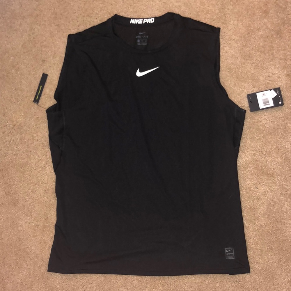 Nike Pro Slim Fit Workout Tank Top